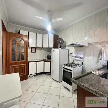 Apartamento em Praia Grande, bairro Canto do Forte