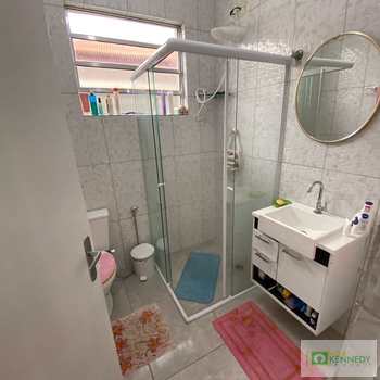 Casa em Praia Grande, bairro Baneário Maracanã