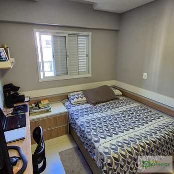 Apartamento em Praia Grande, bairro Aviação