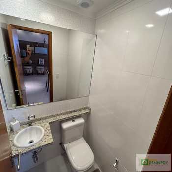 Apartamento em Praia Grande, bairro Guilhermina