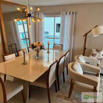 Apartamento em Praia Grande, bairro Guilhermina
