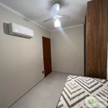 Apartamento em Praia Grande, bairro Guilhermina