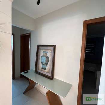 Apartamento em Praia Grande, bairro Guilhermina