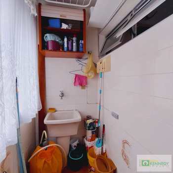 Apartamento em Praia Grande, bairro Caiçara