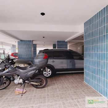 Apartamento em Praia Grande, bairro Caiçara