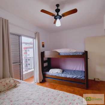 Apartamento em Praia Grande, bairro Caiçara