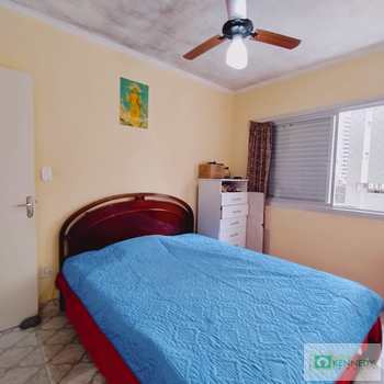 Apartamento em Praia Grande, bairro Mirim