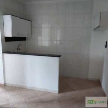 Kitnet em Praia Grande, bairro Tupi
