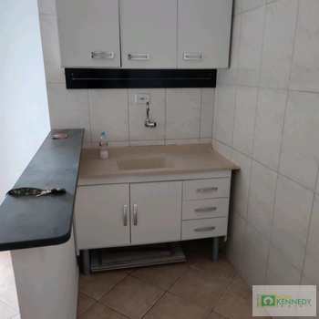Kitnet em Praia Grande, bairro Tupi