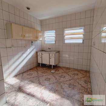 Kitnet em Praia Grande, bairro Ocian