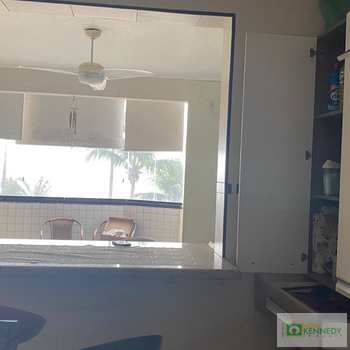 Apartamento em Praia Grande, bairro Boqueirão