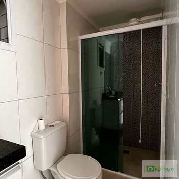 Apartamento em Praia Grande, bairro Caiçara