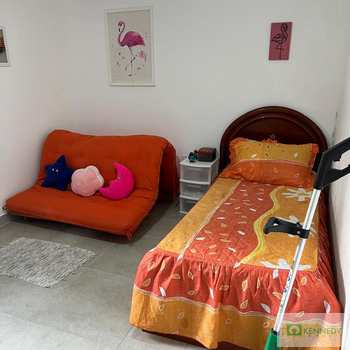 Casa em Praia Grande, bairro Real