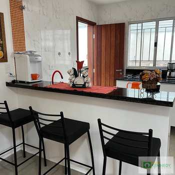 Casa em Praia Grande, bairro Real