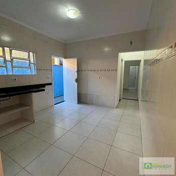 Casa em Praia Grande, bairro Ocian