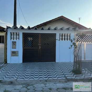 Casa em Praia Grande, bairro Ocian