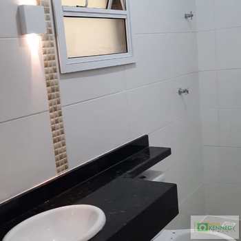 Casa em Praia Grande, bairro Guilhermina
