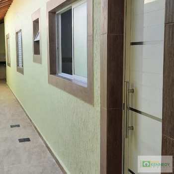 Casa em Praia Grande, bairro Guilhermina