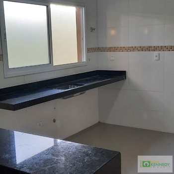 Casa em Praia Grande, bairro Guilhermina