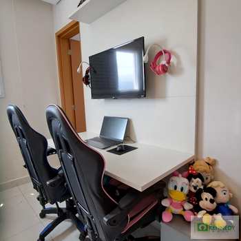 Apartamento em Praia Grande, bairro Caiçara