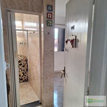 Apartamento em Praia Grande, bairro Ocian