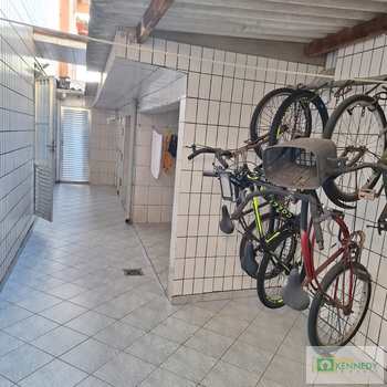 Apartamento em Praia Grande, bairro Ocian