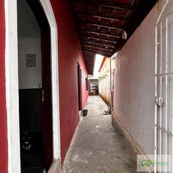 Casa em Praia Grande, bairro Princesa