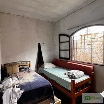 Casa em Praia Grande, bairro Princesa