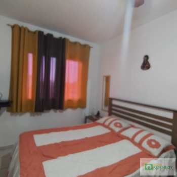 Kitnet em Praia Grande, bairro Ocian