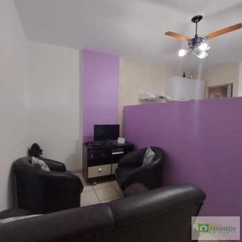 Kitnet em Praia Grande, bairro Ocian