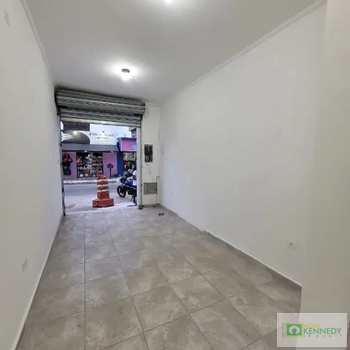 Conjunto Comercial em Praia Grande, bairro Samambaia