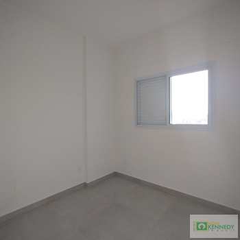 Apartamento em Praia Grande, bairro Guilhermina