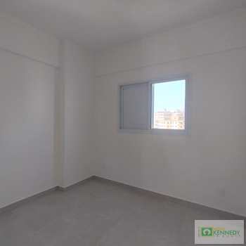 Apartamento em Praia Grande, bairro Guilhermina