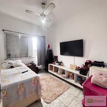 Apartamento em Praia Grande, bairro Mirim