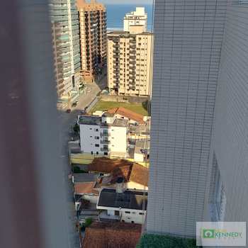 Apartamento em Praia Grande, bairro Guilhermina