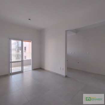 Apartamento em Praia Grande, bairro Guilhermina
