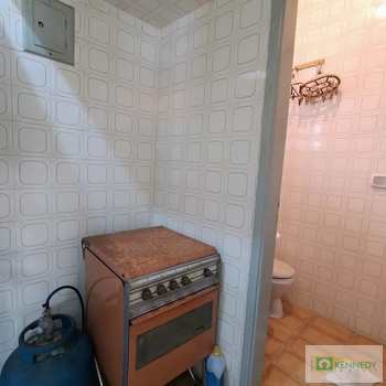 Kitnet em Praia Grande, bairro Ocian