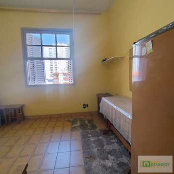 Kitnet em Praia Grande, bairro Ocian