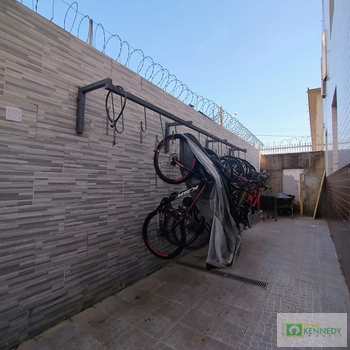 Kitnet em Praia Grande, bairro Ocian
