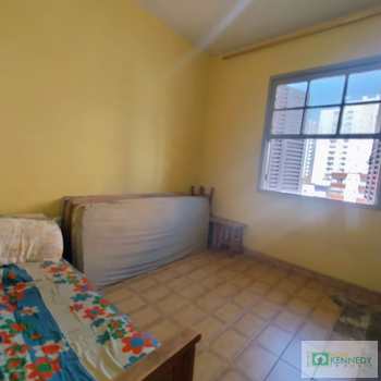 Kitnet em Praia Grande, bairro Ocian