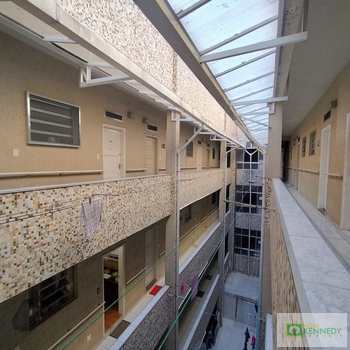 Kitnet em Praia Grande, bairro Ocian