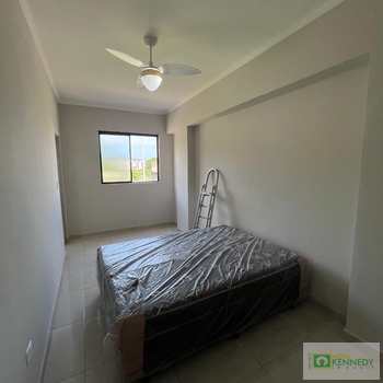 Apartamento em Praia Grande, bairro Boqueirão