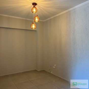 Apartamento em Praia Grande, bairro Boqueirão