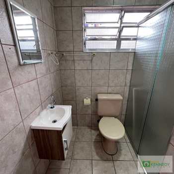Apartamento em Praia Grande, bairro Tupi