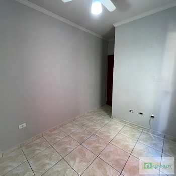 Apartamento em Praia Grande, bairro Boqueirão