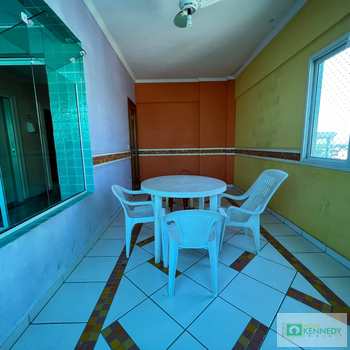 Apartamento em Praia Grande, bairro Boqueirão