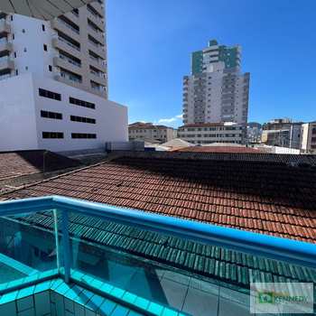Apartamento em Praia Grande, bairro Boqueirão