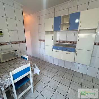Apartamento em Praia Grande, bairro Boqueirão