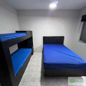 Apartamento em Praia Grande, bairro Boqueirão