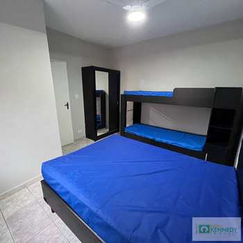 Apartamento em Praia Grande, bairro Boqueirão
